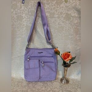 Baggallini Slim Go Everywhere Crossbody Bag in Lavender
